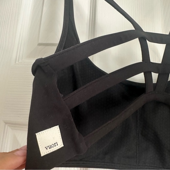 Vuori Yosemite Bra- Black SMALL - Picture 4 of 4